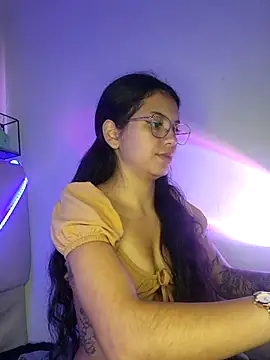 Snapshot of Rosita_forever_ chatting on 8, 3, 2025 Rosita forever online show from 8, 3, 2025