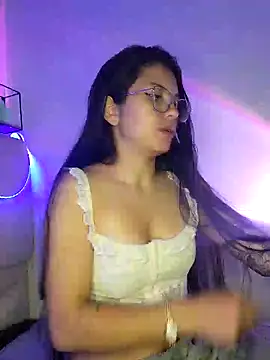 Snapshot of Rosita_forever_ chatting on 4, 3, 2025 Rosita forever online show from 4, 3, 2025