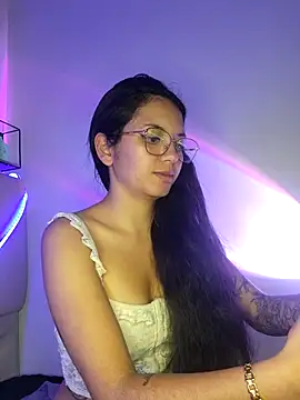 Snapshot of Rosita_forever_ chatting on 10, 3, 2025 Rosita forever online show from 10, 3, 2025