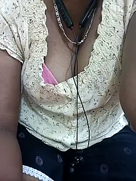 Tamilbigboobie online show from 5, 3, 2025