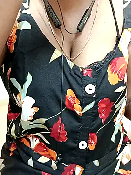 Tamilbigboobie online show from 1, 2, 2025