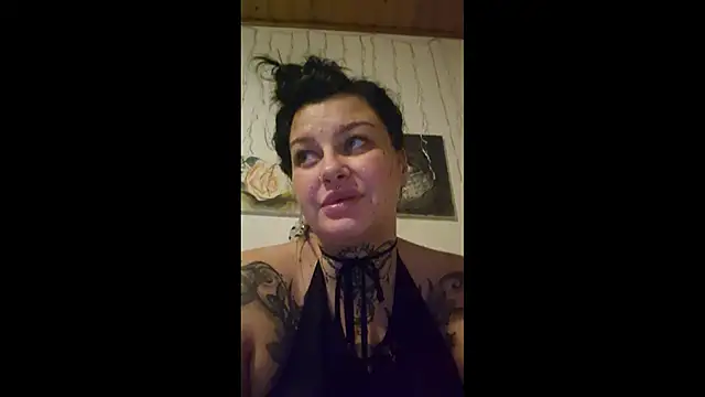 CurvyCannabisQueen online show from 17, 1, 2025