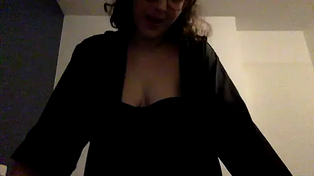 LolaGuess online show from 21, 12, 2024