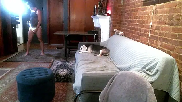 Snapshot of Johnny_Bottoms chatting on 11, 10, 2025 Johnny Bottoms online show from 11, 10, 2025