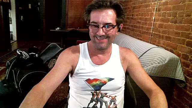 Johnny Bottoms online show from 10, 4, 2026