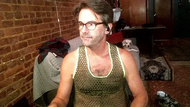 Snapshot of Johnny_Bottoms chatting on 3, 10, 2025 Johnny Bottoms online show from 3, 10, 2025