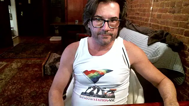 Johnny Bottoms online show from 6, 3, 2026