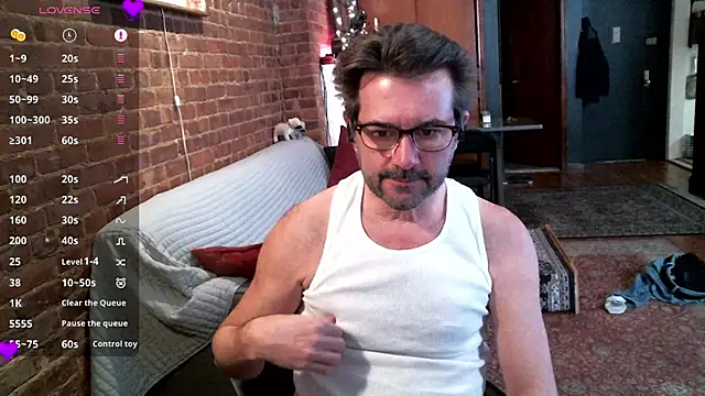 Snapshot of Johnny_Bottoms chatting on 9, 3, 2025 Johnny Bottoms online show from 9, 3, 2025