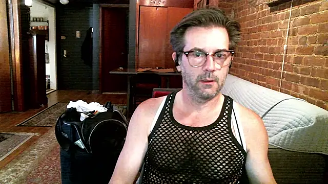 Johnny Bottoms online show from 12, 4, 2026