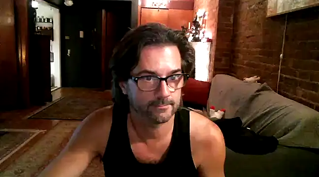 Snapshot of Johnny_Bottoms chatting on 19, 12, 2024 Johnny Bottoms online show from 19, 12, 2024