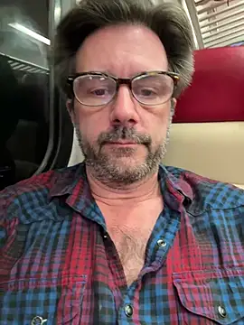 Snapshot of Johnny_Bottoms chatting on 12, 3, 2025 Johnny Bottoms online show from 12, 3, 2025