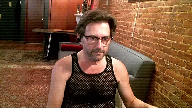 Snapshot of Johnny_Bottoms chatting on 10, 5, 2026 Johnny Bottoms online show from 10, 5, 2026