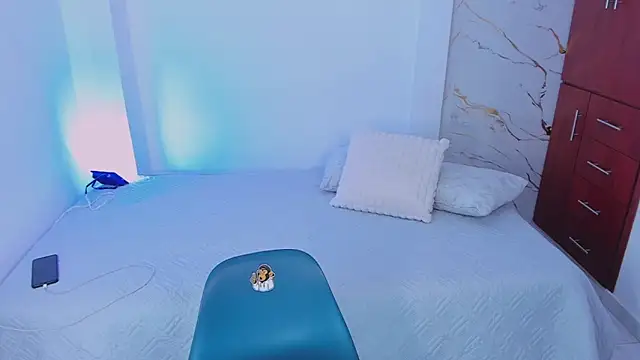 martina roldam online show from 14, 3, 2026