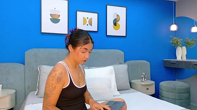 martina roldam online show from 7, 1, 2026