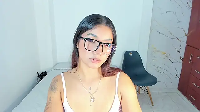 martina roldam online show from 13, 3, 2026