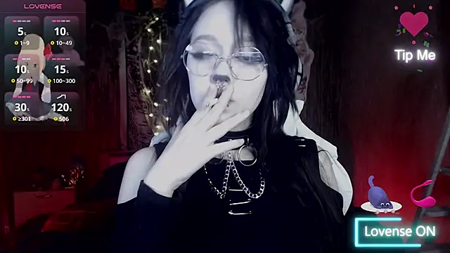 chloe crystall killer online show from 20, 10, 2025