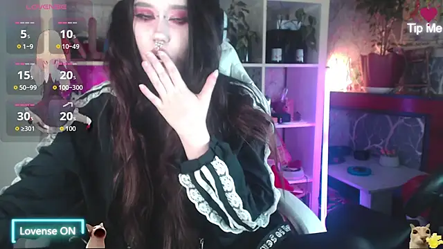 chloe crystall killer online show from 17, 7, 2026