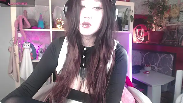chloe crystall killer online show from 20, 7, 2026