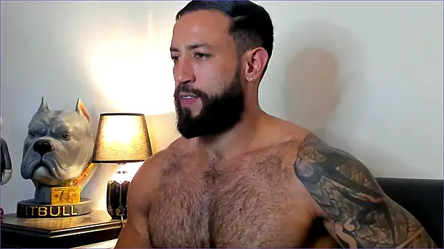 Snapshot of BradLeon_ chatting on 29, 10, 2025 BradLeon online show from 29, 10, 2025