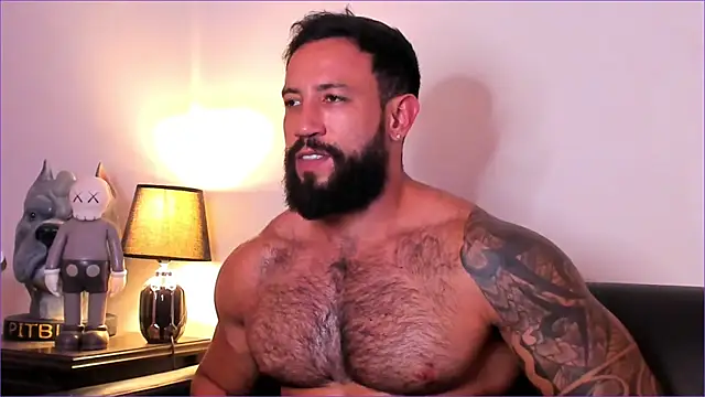 Snapshot of BradLeon_ chatting on 24, 11, 2025 BradLeon online show from 24, 11, 2025