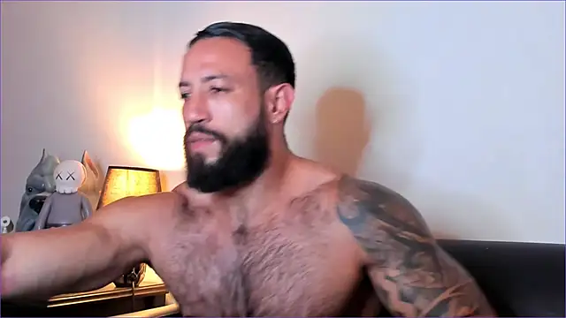 Snapshot of BradLeon_ chatting on 21, 11, 2025 BradLeon online show from 21, 11, 2025