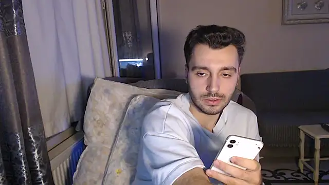 handsomeee04 online show from 10, 11, 2025