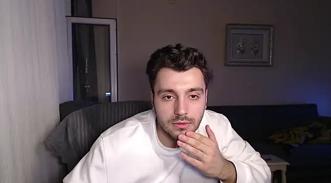 handsomeee04 online show from 17, 3, 2025