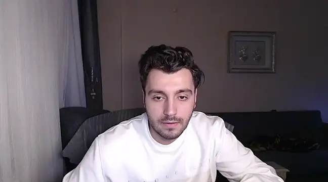 handsomeee04 online show from 18, 3, 2025