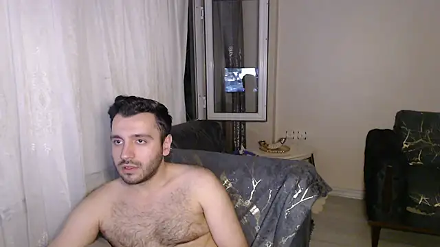 handsomeee04 online show from 17, 7, 2026