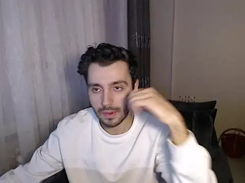 handsomeee04 online show from 14, 4, 2026