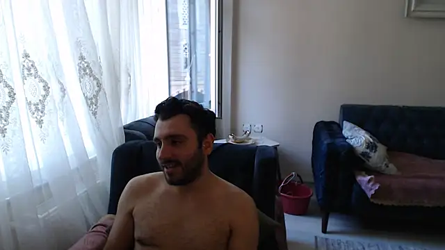 Snapshot of handsomeee04 chatting on 4, 6, 2026 handsomeee04 online show from 4, 6, 2026