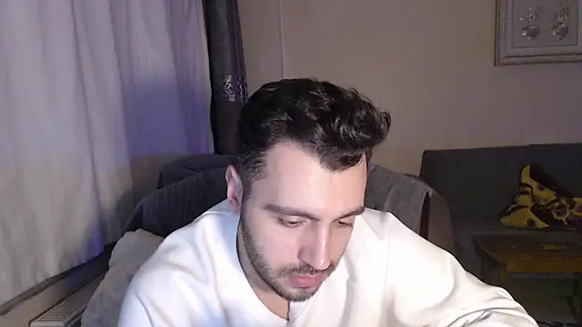 handsomeee04 online show from 5, 11, 2025