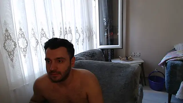 handsomeee04 online show from 29, 6, 2026
