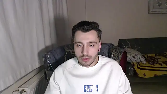 handsomeee04 online show from 14, 2, 2026