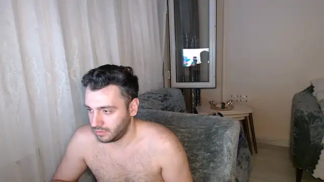 handsomeee04 online show from 30, 6, 2026