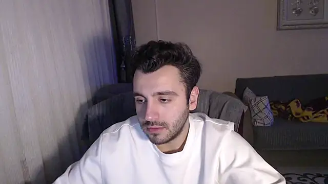 handsomeee04 online show from 28, 10, 2025