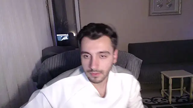 handsomeee04 online show from 2, 10, 2025