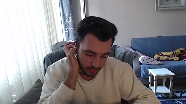 handsomeee04 online show from 25, 10, 2025