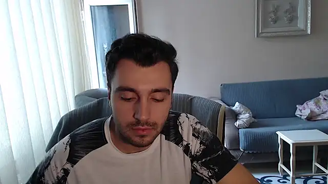 handsomeee04 online show from 7, 10, 2025
