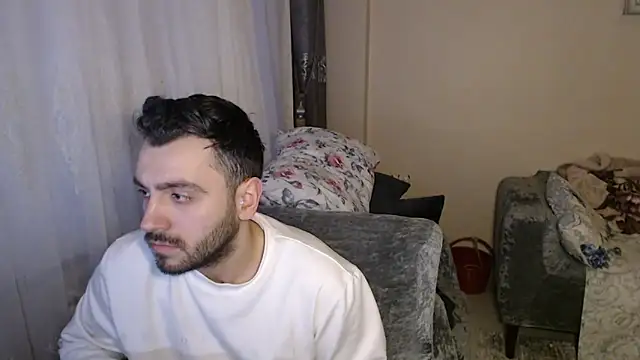Snapshot of handsomeee04 chatting on 5, 5, 2026 handsomeee04 online show from 5, 5, 2026