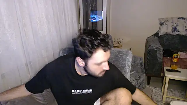 handsomeee04 online show from 8, 6, 2026