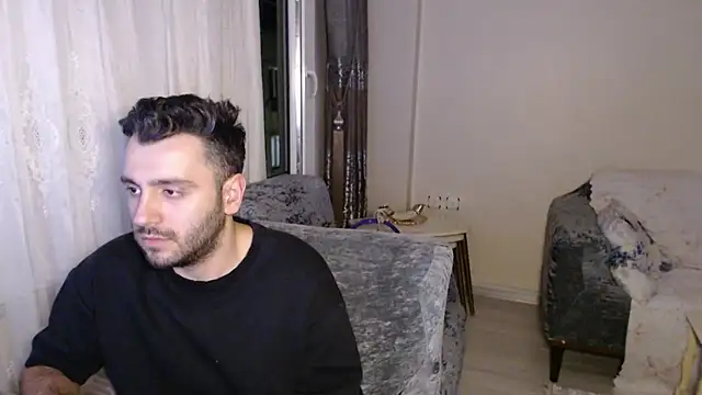 handsomeee04 online show from 20, 6, 2026