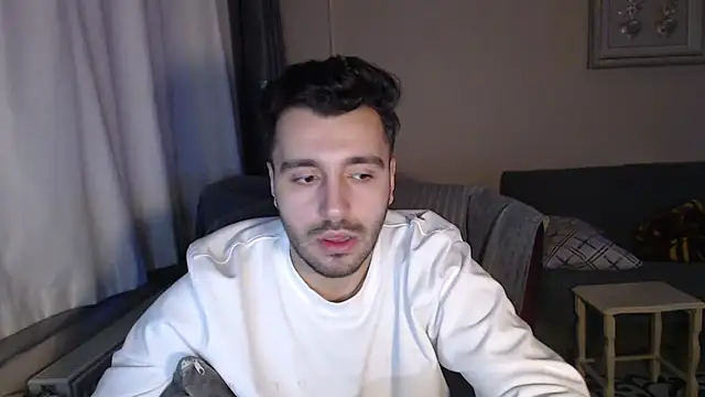 handsomeee04 online show from 2, 11, 2025