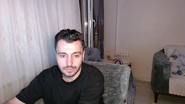 handsomeee04 online show from 19, 6, 2026