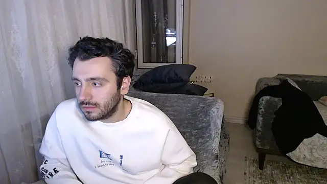 handsomeee04 online show from 21, 4, 2026