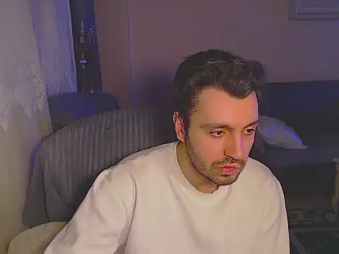 handsomeee04 online show from 25, 2, 2025