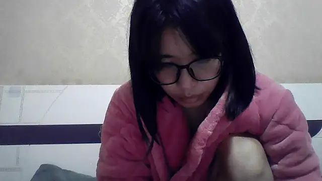 Snapshot of lingling998 chatting on 13, 10, 2025 lingling998 online show from 13, 10, 2025