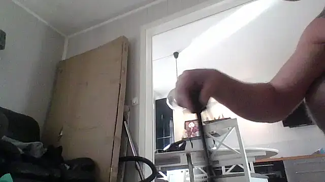 Snapshot of Kennethkine chatting on 16, 10, 2025 Kennethkine online show from 16, 10, 2025