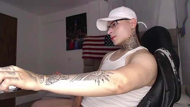 DennisWalkerr online show from 5, 2, 2025