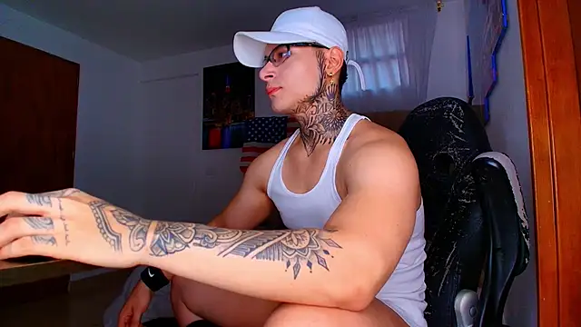 DennisWalkerr online show from 22, 10, 2025